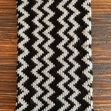 Load image into Gallery viewer, BigZag Knitting Pattern
