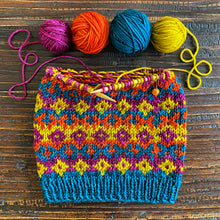 Load image into Gallery viewer, Fab Fair Beanie Knitting Pattern